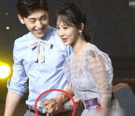 吃瓜室外拍照片怎么拍视频,室外拍照如何制作创意视频